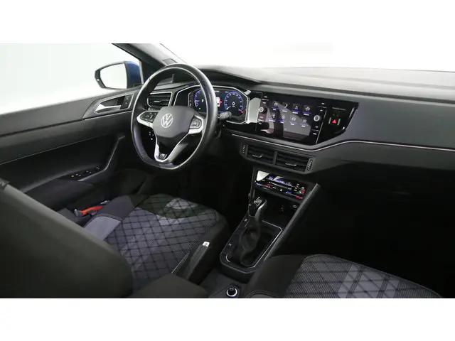 Volkswagen Polo 1.0 TSI 95pk R-Line DSG 2024 Benzine 18
