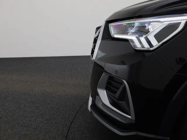 Audi Q3 35 TFSI Business Edition 2021 Benzine 29