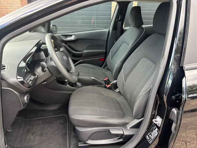 Ford Fiesta 1.1 Trend Navi,5drs,Pdc,Carplay 2018 Benzine 7