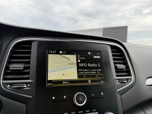 Renault Mégane Estate 1.3 TCe Bose 2020 Benzine 18