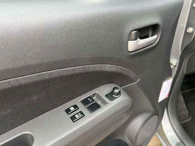 Suzuki Splash 1.2 Exclusive EASSS 2015 Benzine 10