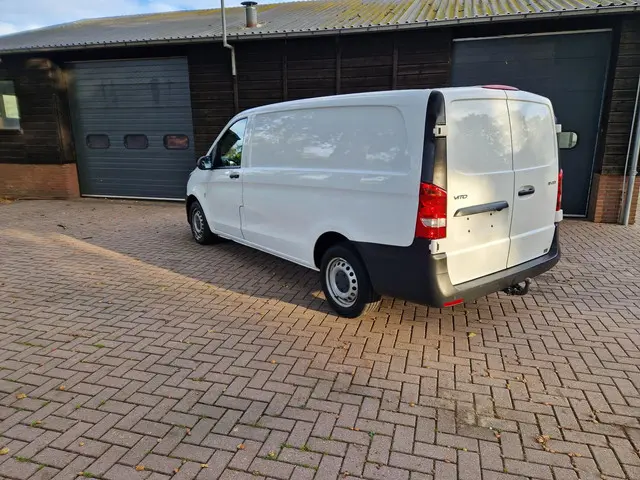 Mercedes-Benz Vito 3