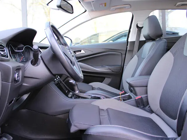 Opel Grandland X 1.2 Turbo Ultimate 2018 Benzine 13