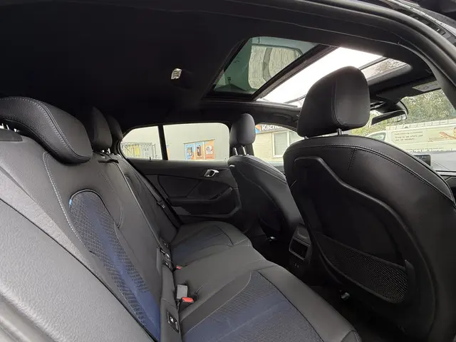 BMW 1 Serie 118i Aut. M-Sport 2023 Benzine 17