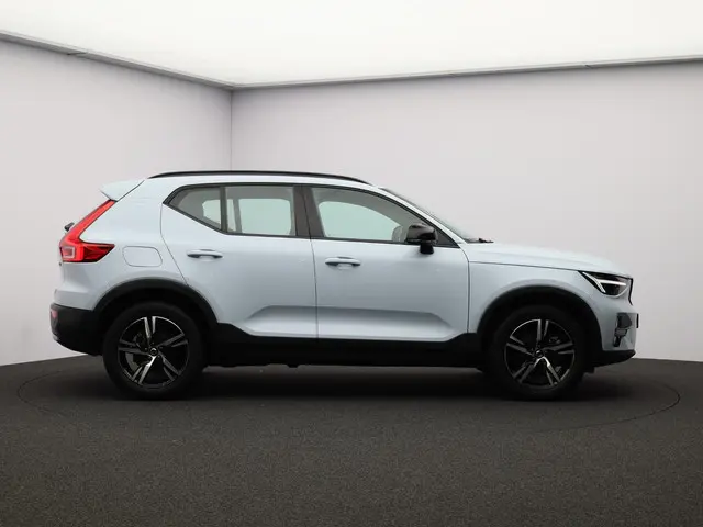 Volvo XC40 2.0 B4 Plus Dark 2024 Benzine 7