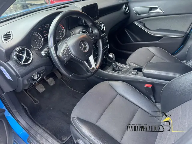 Mercedes-Benz A-Klasse 180 Prestige 2013 Benzine 16