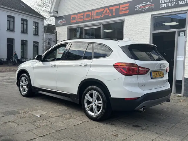 BMW X1 xDrive20i High Executive Ed. 2019 Benzine 6