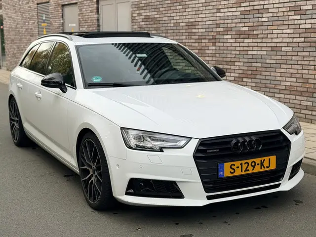 Audi A4 Avant 2.0 TFSI MHEV quattro 2017 Benzine 26