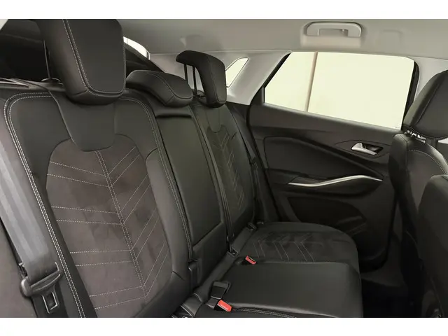 Opel Grandland 1.2 Turbo Ultimate 2024 Benzine 16