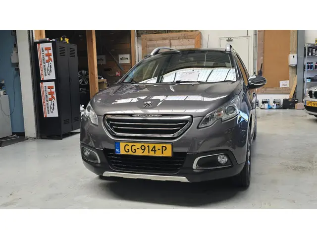 Peugeot 2008 1.2 PureTech Allure 2015 Benzine 2
