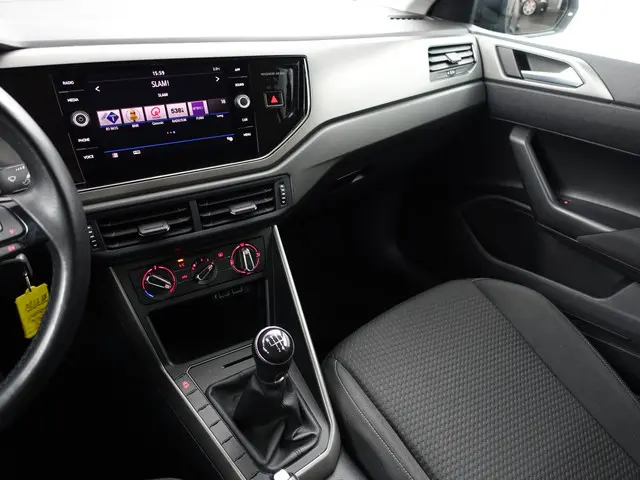 Volkswagen Polo 1.0 TSI Highline- 2018 Benzine 8