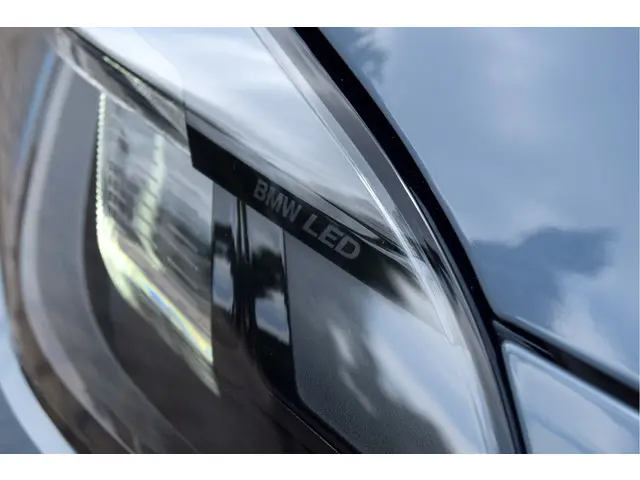 BMW 1 Serie 120i 2023 Benzine 44
