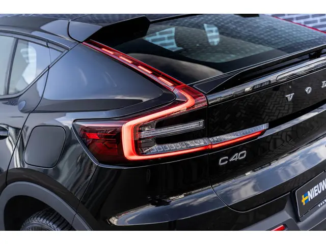 Volvo C40 Recharge Core 69 kWh 2022 Elektrisch 11
