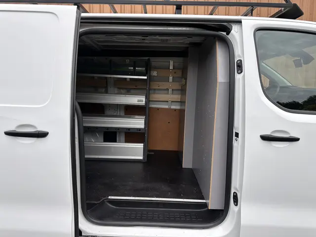 Opel Vivaro 2.0 CDTI L2H1 Edition 2021 Diesel 11