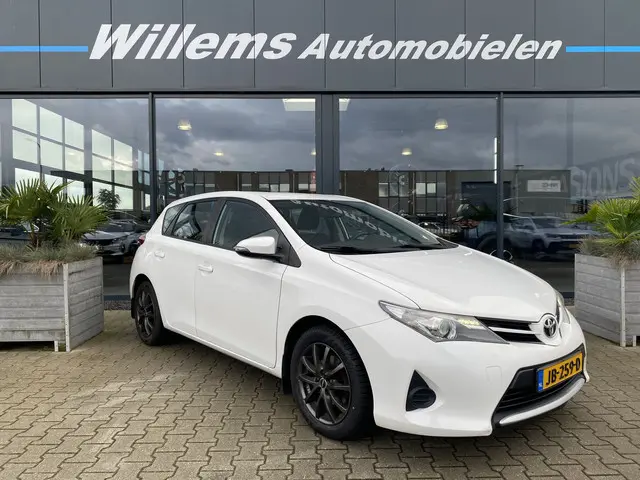 Toyota Auris 1.3 Comfort 2014 Benzine 3