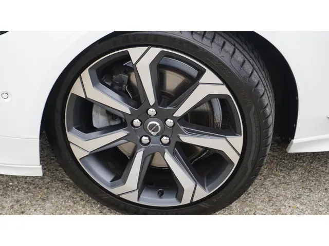 Volvo V90 2.0 T6 320PK AWD Inscription 2017 Benzine 76