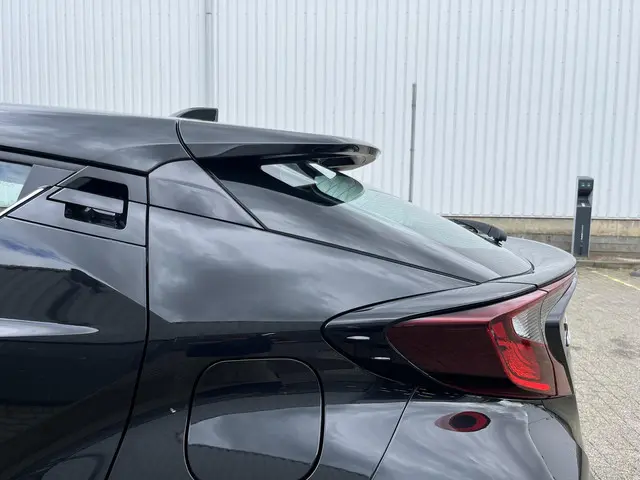 Toyota C-HR 1.8 Hybrid Dynamic 2020 Hybride Benzine 51
