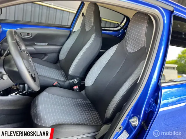 Peugeot 108 1.0 e-VTi Allure 2021 Benzine 10