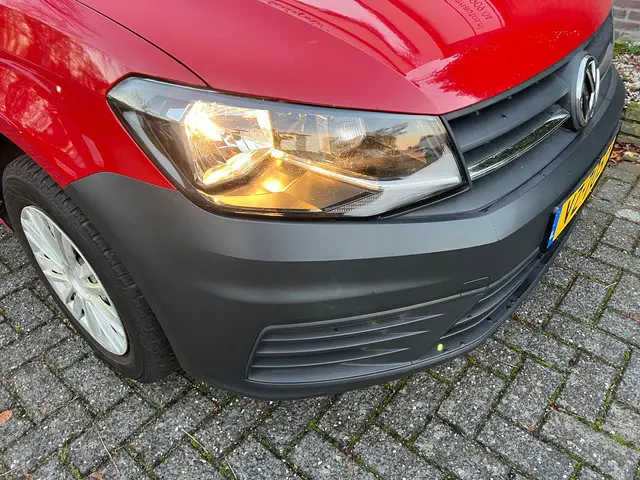 Volkswagen Caddy 2.0 TDI L1H1 BMT Trendline 2016 Diesel 26