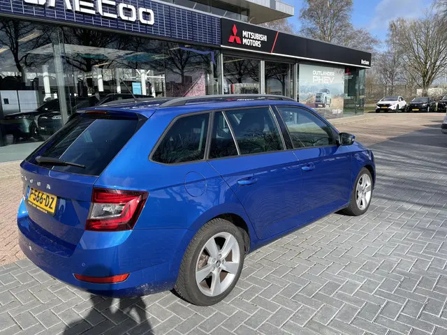 Škoda Fabia Combi 1.0 TSI Business Edition 2021 Benzine 6
