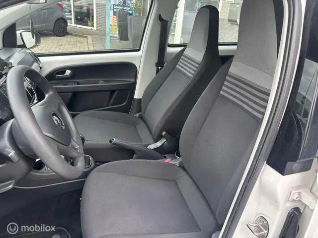 Volkswagen up! 1.0 BMT take up! 2018 Benzine 15