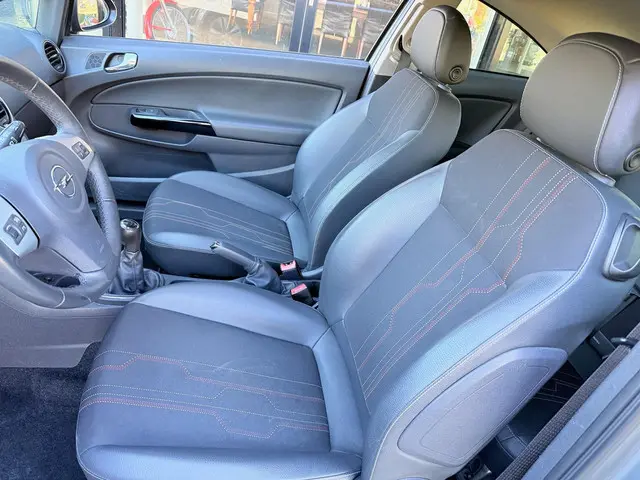 Opel Corsa 1.4-16V Anniversary OPC LINE 2013 Benzine 5