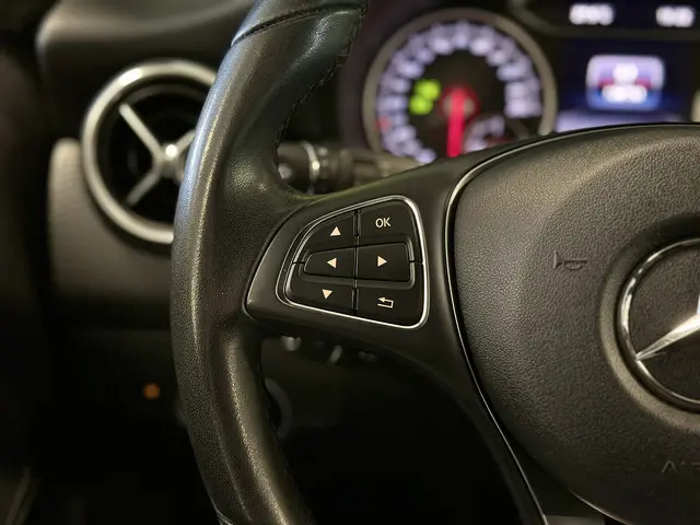 Mercedes-Benz A-Klasse 160 Ambition 2017 Benzine 12