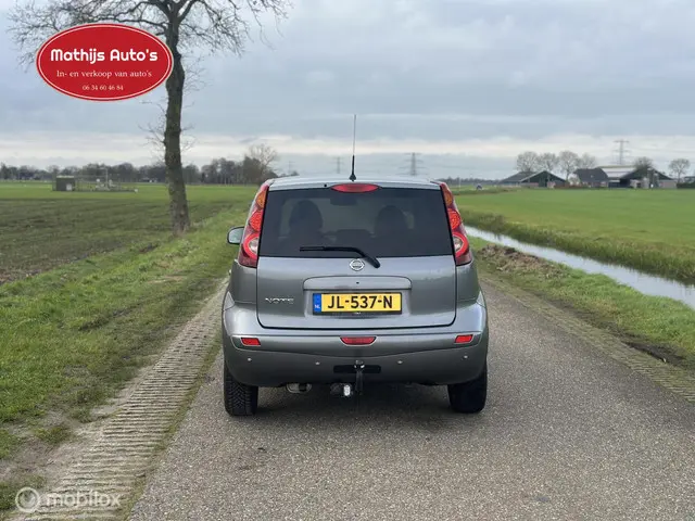 Nissan Note 1.6 Life + Automaat Navi Trekhaak! 2012 Benzine 9