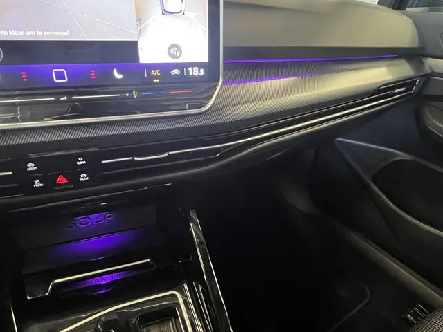 Volkswagen Golf 2.0 TSI GTI 8.5 2024 Benzine 71