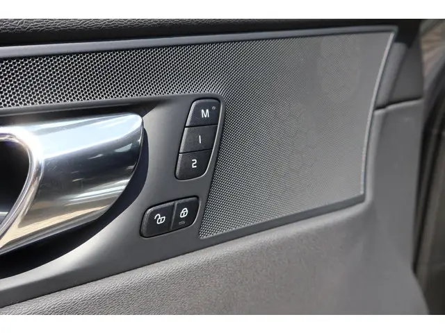 Volvo XC60 T5 AWD Inscription 2017 Benzine 17