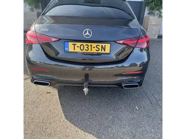 Mercedes-Benz C-Klasse 200 AMG Line 2023 Benzine 9