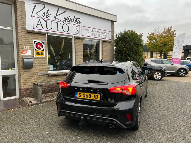 Ford Focus 1.0 EcoBoost ST Line Business 2018 Benzine 3