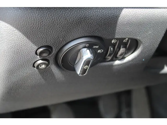 MINI One Mini 1.5 D Business 2016 Diesel 8