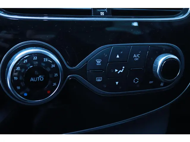 Renault Clio Estate 0.9 TCe Intens 2017 Benzine 14