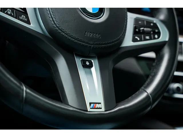 BMW 5 Serie Touring 530e 2022 Hybride Benzine 27