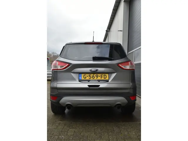 Ford Kuga 2.5 automaat 2014 Benzine 4
