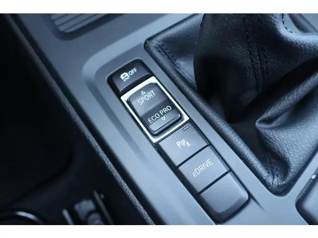 BMW X1 xDrive25e Executive 2021 Hybride Benzine 20