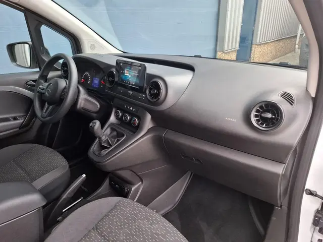 Mercedes-Benz Citan 108 CDI L1 Base 2023 Diesel 41