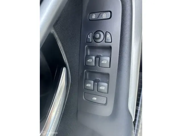Volvo V40 1.6 T3 2013 Benzine 14