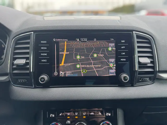 Škoda Karoq 1.0 TSI Business Edition 2022 Benzine 20