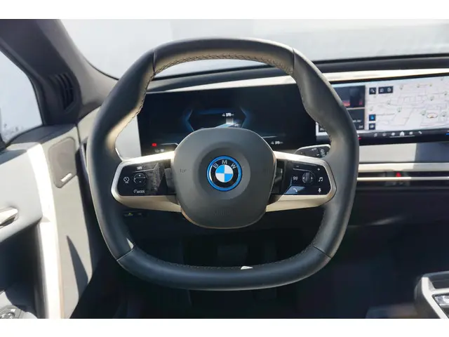 BMW iX xDrive40 2025 Elektrisch 10