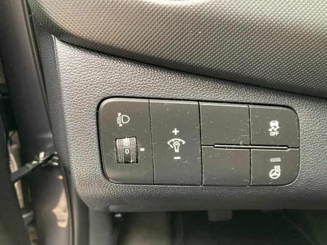 Hyundai i10 1.0i Premium cc, Nvi,Pdc,... 2019 Benzine 11
