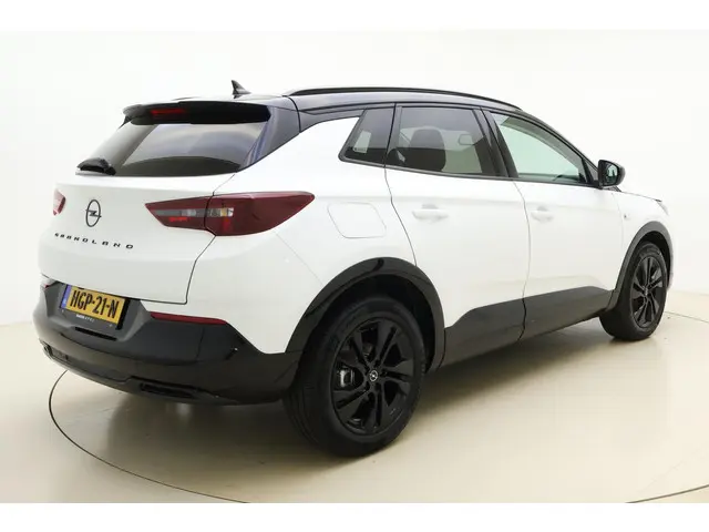 Opel Grandland 1.2 Turbo GS Black Pack 2024 Benzine 2