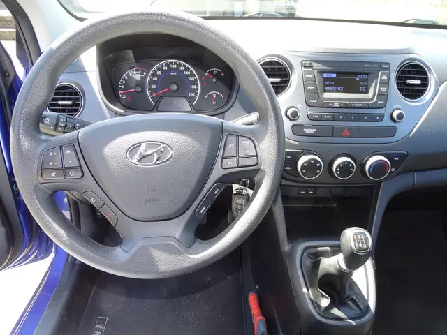 Hyundai i10 1.0i Comfort AIRCO/BT/CRUISE 2019 Benzine 11