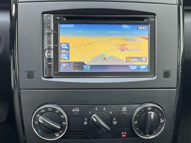 Mercedes-Benz A-Klasse 160 Business Class 2012 Benzine 7