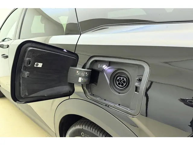 Peugeot 5008 1.6 Plug-in Hybrid GT 2025 Hybride Benzine 22