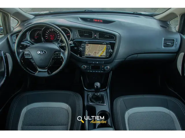 Kia cee'd Sportswagon 1.6 GDI DynamicLine 2015 Benzine 8