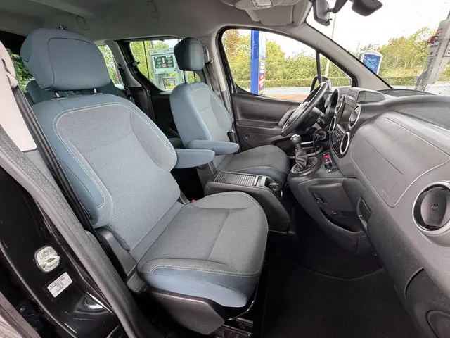 Citroën Berlingo 1.2 PureTech XTR 2018 Benzine 17