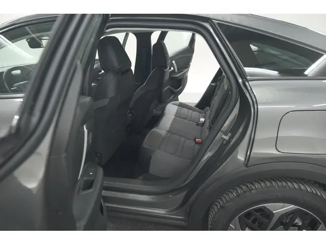 Citroën C4 PureTech 130 Feel Pack 2021 Benzine 28