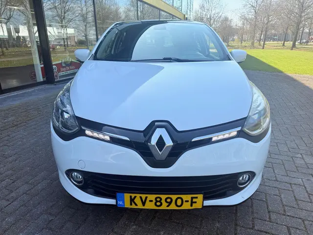 Renault Clio 0.9 TCe Iconic 2016 Benzine 16